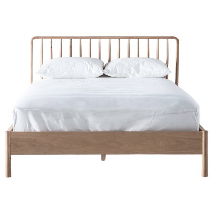 Wycombe King Size Oak Spindle Bed