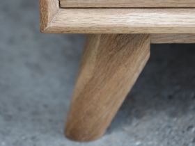 Shackleton Oak Display Cabinet Leg Detail