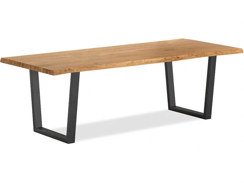 Baitonville Dining Table