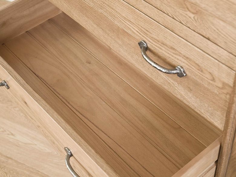 Falgbury oak chest with 6 drawers